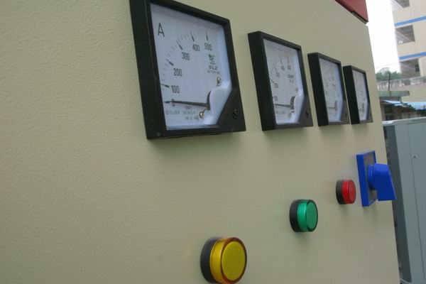 道里配电柜-3683讲讲配电柜注意事项